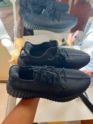 Adidas Yeezy Boost 350 V2 Negras