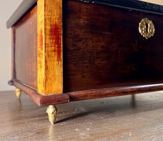 Antigua caja alemana Biedermeier c. 1885-1895
