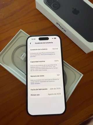 iPhone 16 Negro