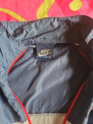 Cortavientos Nike Talla L