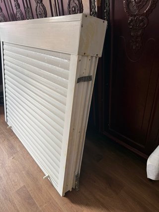 Ventana corredera blanca