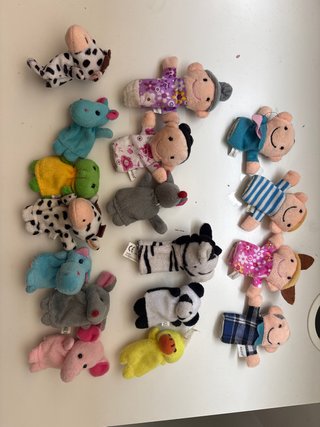Lote de 16 muñecos de dedo