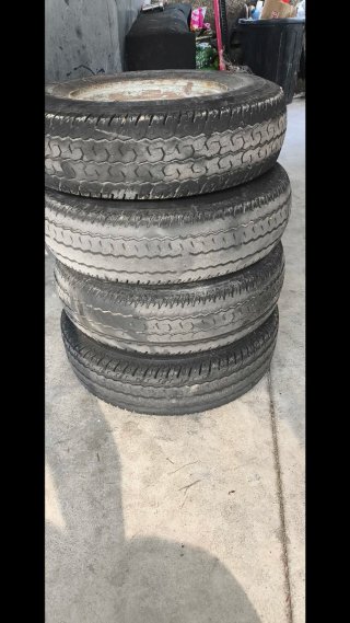 Llantas de remolque (4 unidades)