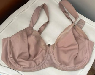 Sujetador rosa con aro y relleno