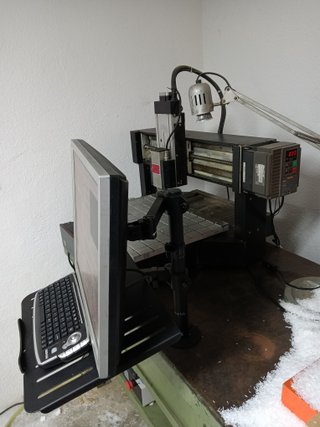 Fresadora CNC Robusta - No China