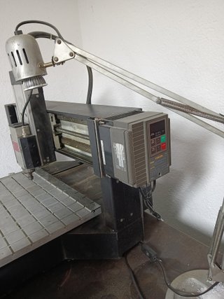 Fresadora CNC Robusta - No China