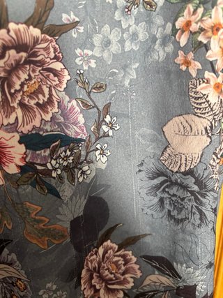 Vestido lencero floral S Stradivarius