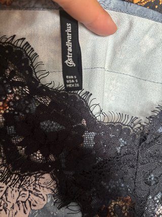 Vestido lencero floral S Stradivarius