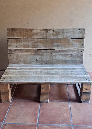 BANCO Y MESA PALETS MADERA