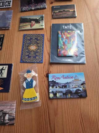 Imanes souvenirs del mundo  (cada uno 4 euros)