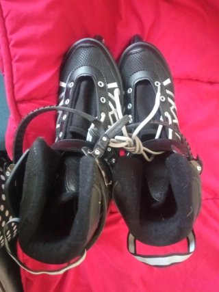 Patines en línea negros talla 42