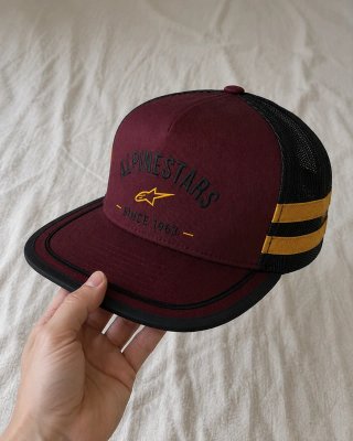 Gorra Alpinestars Plana Negra y Roja nueva