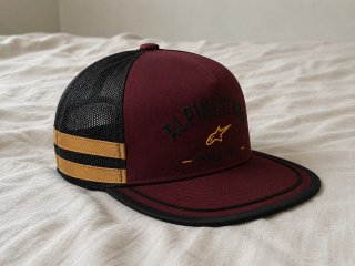 Gorra Alpinestars Plana Negra y Roja nueva