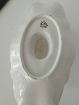 Antigua salsera de porcelana sevillana