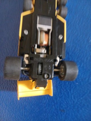 Coche Scalextric Tyrrell Elf 6 Ruedas