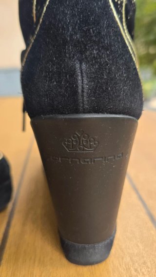 Stivaletti Fornarina neri camoscio oro 37