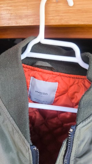 Chaqueta Bomber Mango Verde Oliva