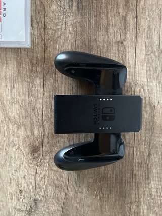 Nintendo Switch + 4 Juegos y Accesorios