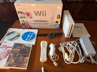 Consola Nintendo Wii Family Edition + 4 Juegos