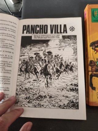 2 libros Hombres Famosos Toray