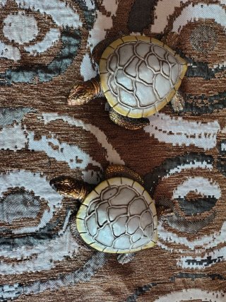 Pack 2 figuras tortugas decorativas