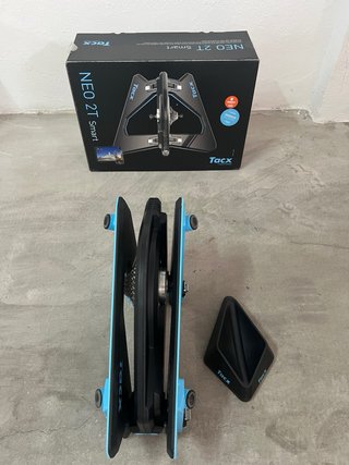 Rodillo Tacx Neo 2T Smart + SRAM RED 12V