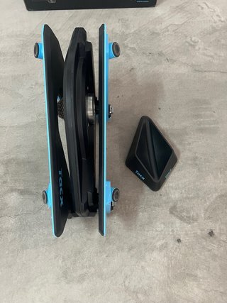 Rodillo Tacx Neo 2T Smart + SRAM RED 12V