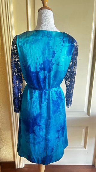 Vestido seda hecho a medida.