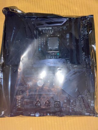 Placa Base ASUS ROG MAXIMUS X + I7 8700K