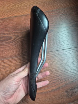 Sillín Bontrager Montrose Comp