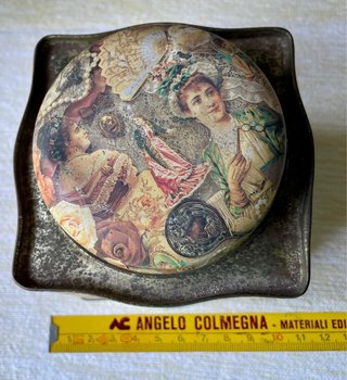 Scatola Latta Vintage Stile Vittoriano