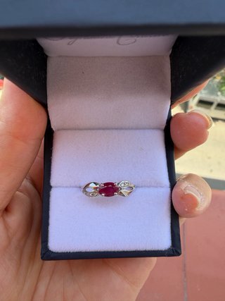 Anillo Oro Blanco Rubí y Diamantes
