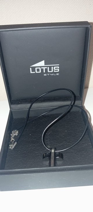 Colar Lotus Homem Preto e Prata