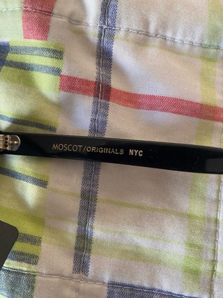 Gafas de sol Moscot negras y azules