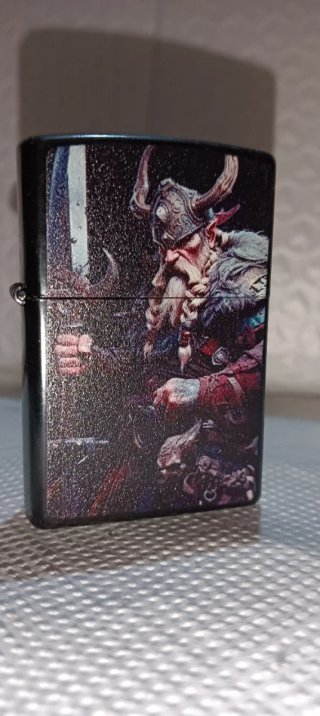 Scegli il tuo design VIP tipo Zippo Serie 014