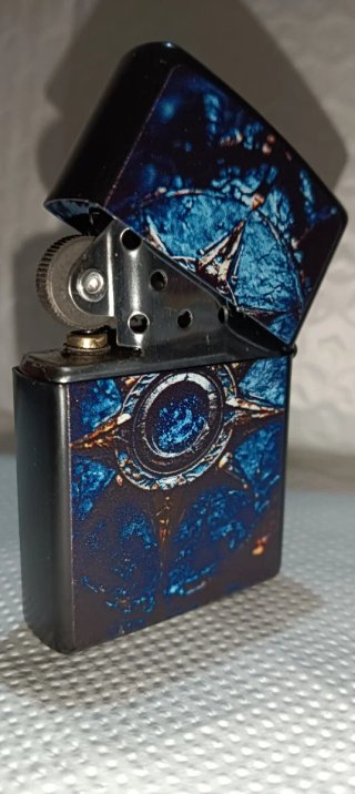 Scegli il tuo design VIP tipo Zippo Serie 014