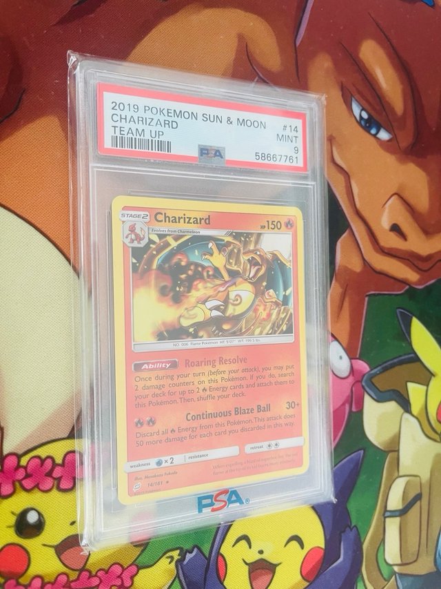 Charizard 2019 Sun & Moon PSA 9