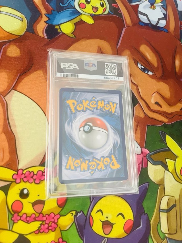 Charizard 2019 Sun & Moon PSA 9