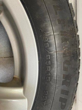 Rueda Goodyear 195/65R15