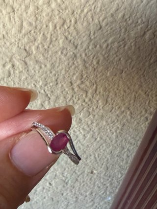 Anillo Oro Blanco Rubí y Diamantes