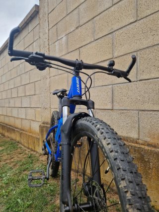 Bicicleta Giant STP 24 FS Azul