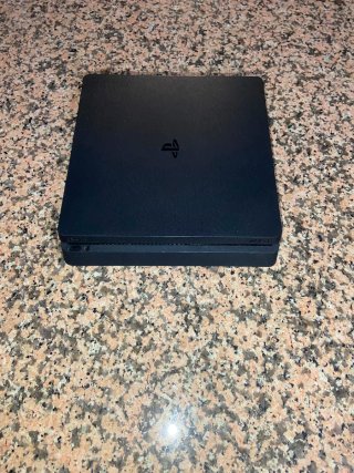 PS4 Slim 1TB + Mando Original + GTA V + Spider-Man