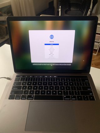 MacBook Pro 13 2019 Space Gray - Sin Uso