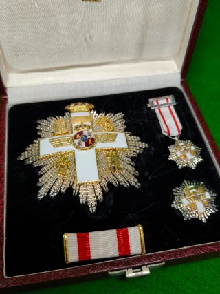 Condecoración militar antigua