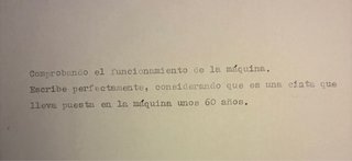 Máquina de escribir Hispano Olivetti Pluma 22