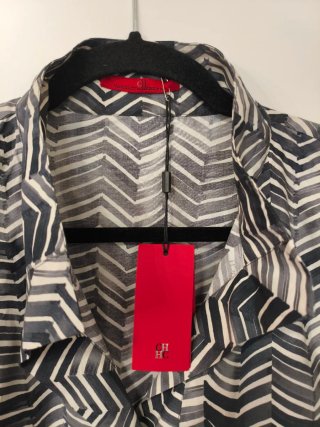 Carolina Herrera. Camisa