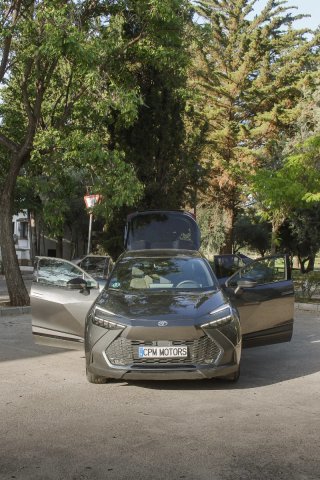 Toyota C-HR 200H Advance Plus Skyview 2024