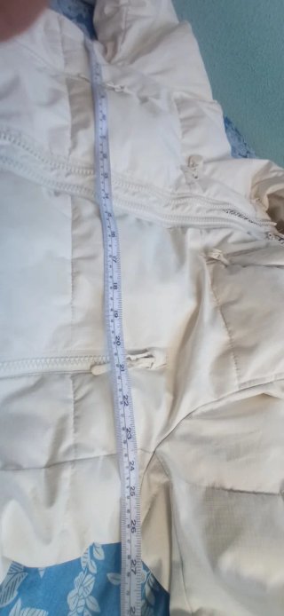 Plumífero Zara Blanco con Capucha