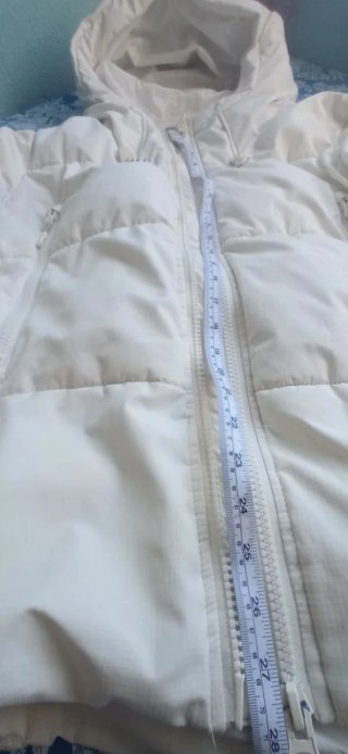 Plumífero Zara Blanco con Capucha
