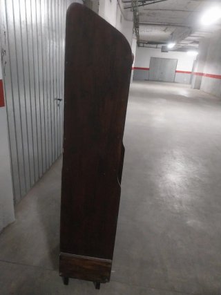 Mueble botellero de madera